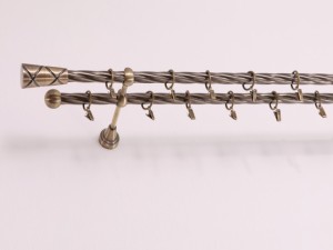 Genua – dvouřadé kovové twister garnýže mosaz